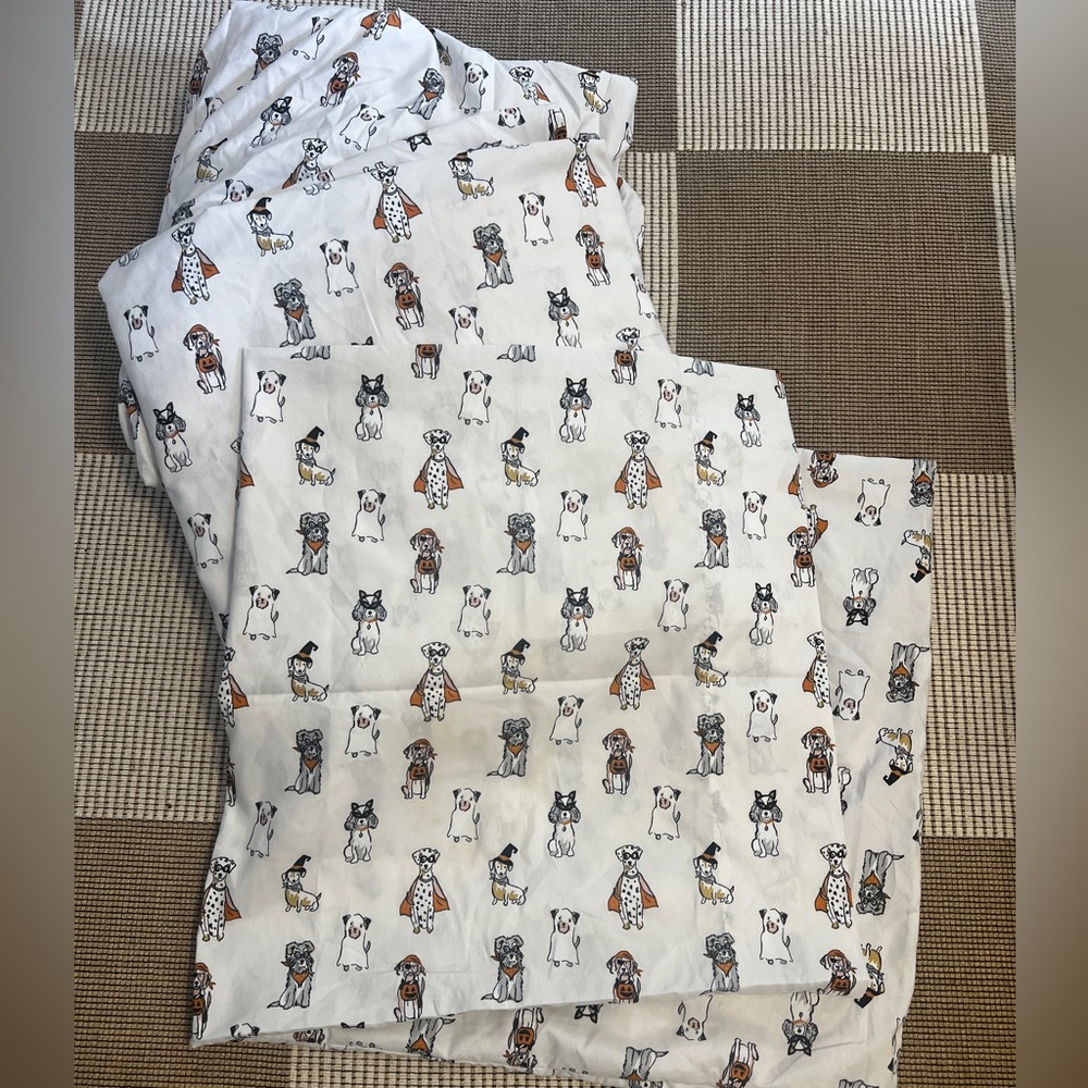 King size Cynthia Rowley Halloween Dog Sheet set